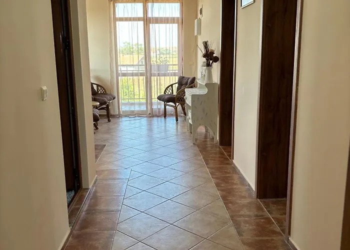 Vilă къща каменар *