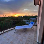 къща каменар * Pomorie
