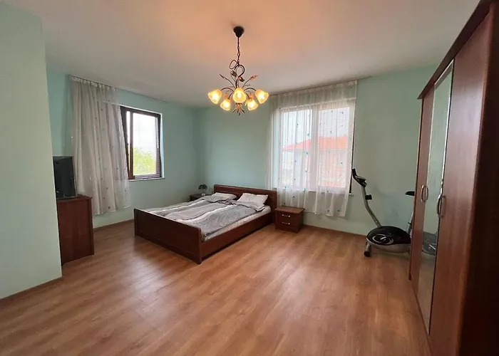 къща каменар Ahyolu